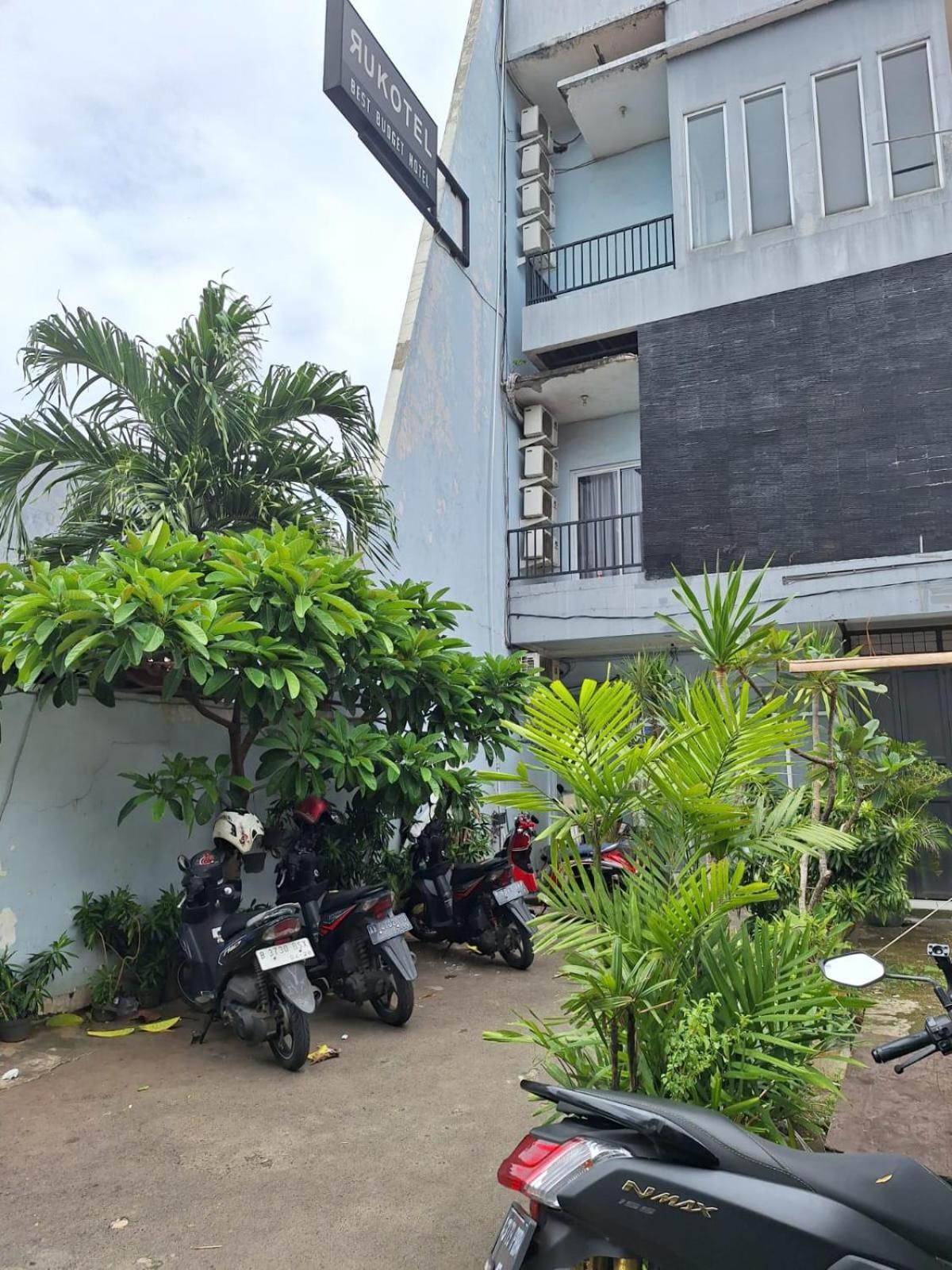 Oyo 93584 Rukotel South Tangerang Extérieur photo