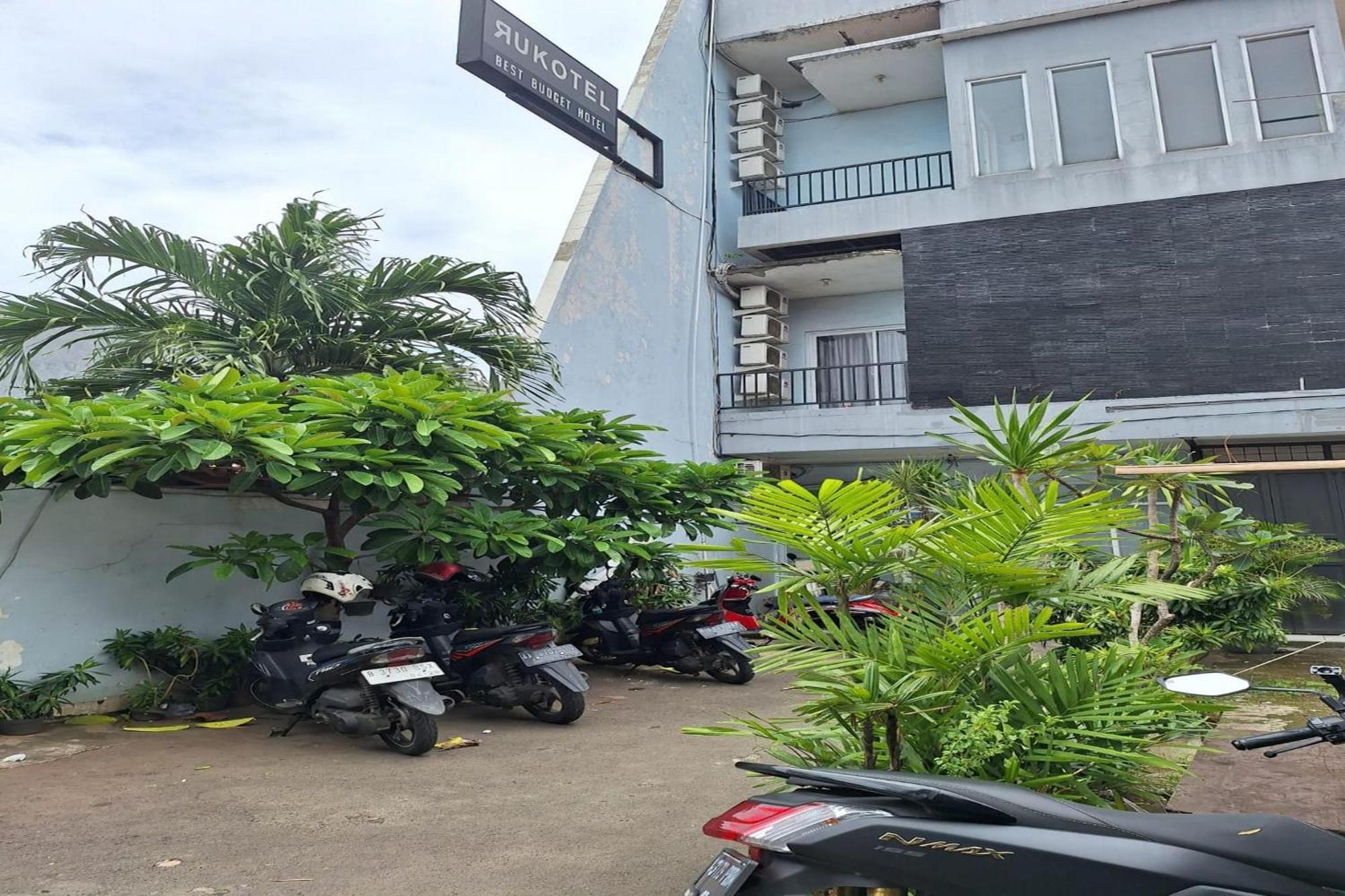 Oyo 93584 Rukotel South Tangerang Extérieur photo