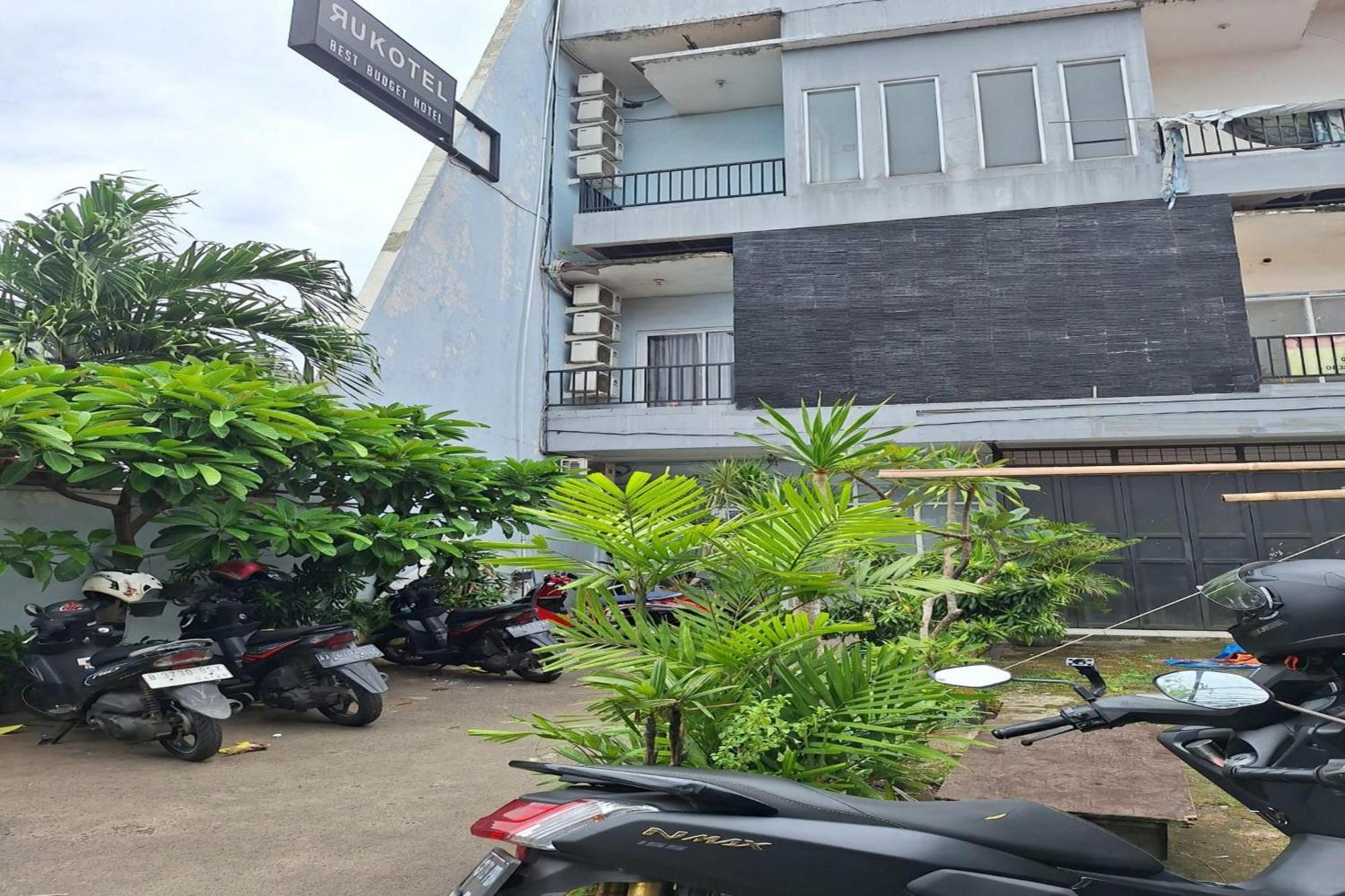 Oyo 93584 Rukotel South Tangerang Extérieur photo